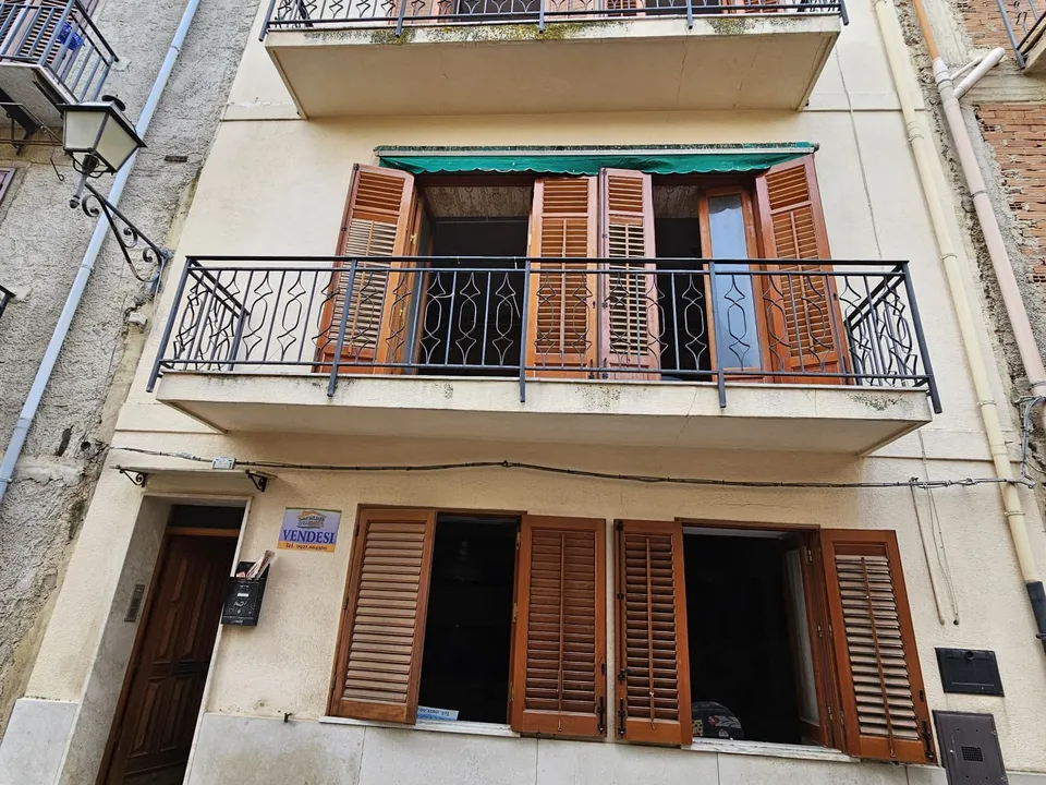 Landsbyhus i Collesano, Palermo - bilde 1